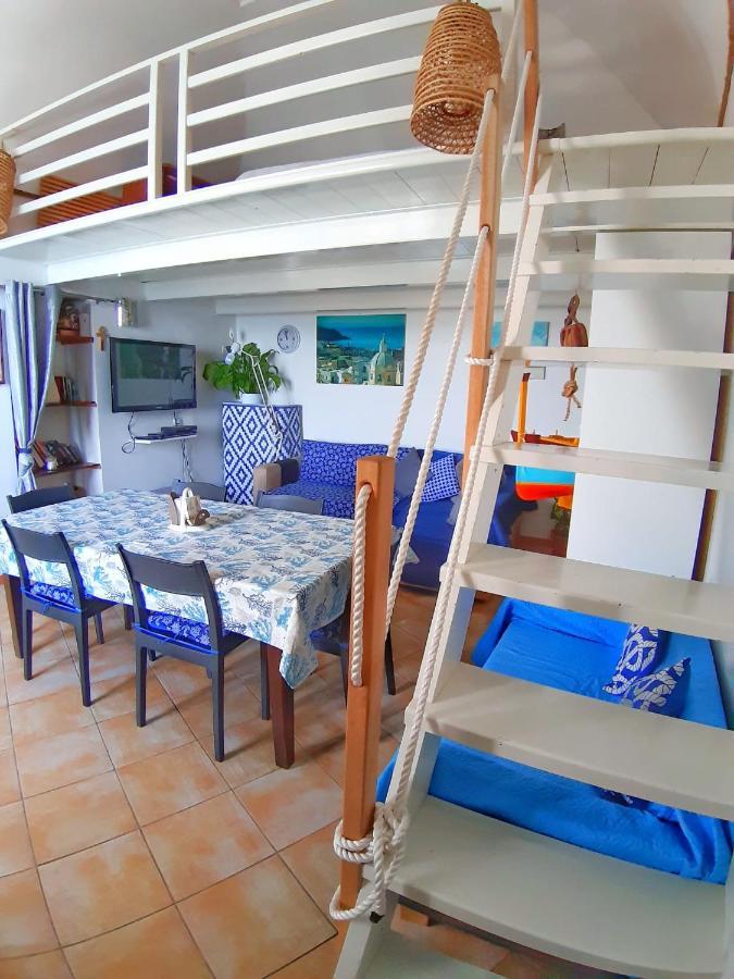 La Casa Azzurra Procida Exterior foto
