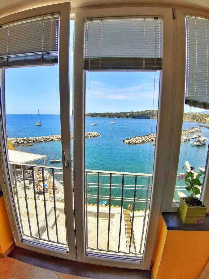 La Casa Azzurra Procida Exterior foto