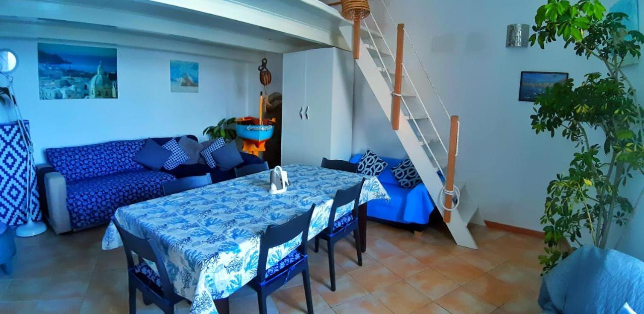 La Casa Azzurra Procida Exterior foto