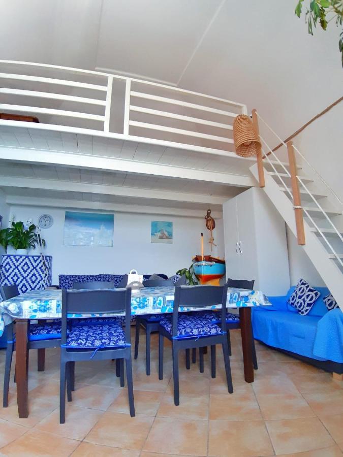 La Casa Azzurra Procida Exterior foto