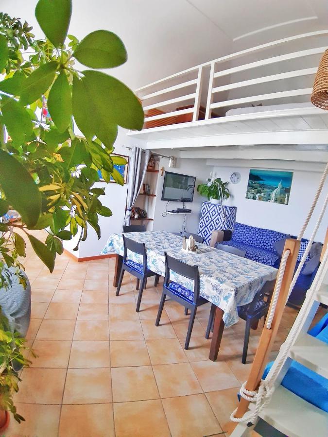 La Casa Azzurra Procida Exterior foto