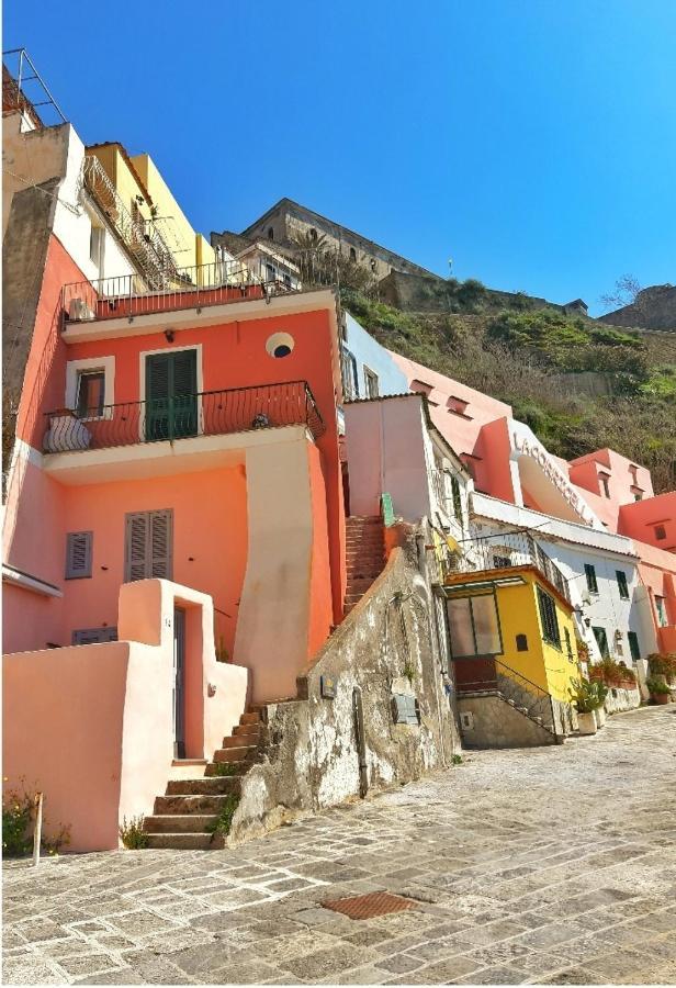 La Casa Azzurra Procida Exterior foto